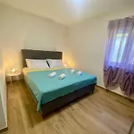 - Two Bedroom With Terrace 公寓 *