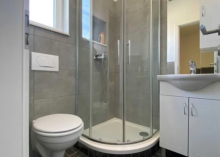 Apartment - Two Bedroom With Terrace *