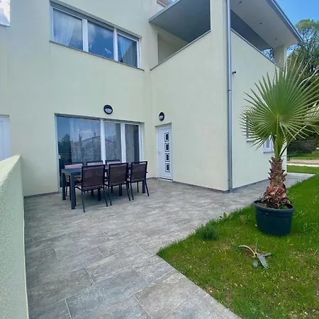 Lejlighed - Two Bedroom With Terrace *