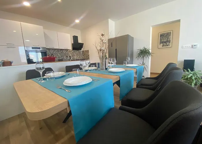 Apartament - Two Bedroom With Terrace *