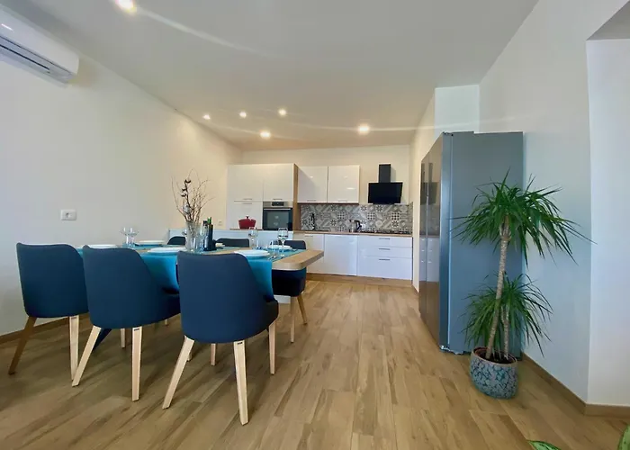 - Two Bedroom With Terrace Apartament *